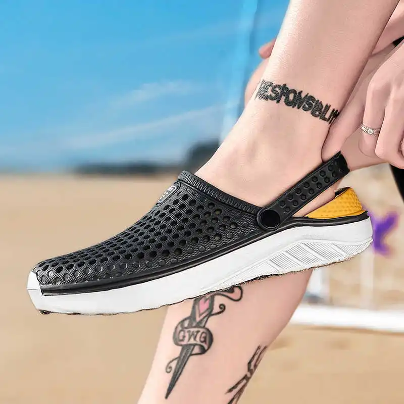 

Home Shoes Menino Child Sandals Super Light Slippers Men Winter Luxury Brand High Quality Flip Flops For Men Social Tennis Sho