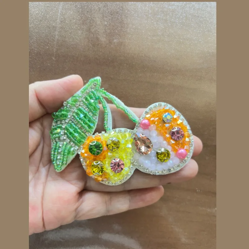 Вишневый шитье