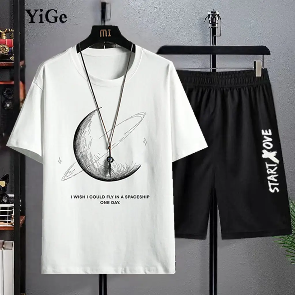 

Summer ice Casual Short Sleeved shorts sports suit men's fashion handsome loose T-shirt thin top two-piece set