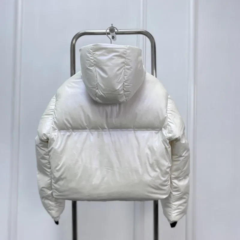 Рисунок 4 - Высококачественный Женский пуховик с капюшоном