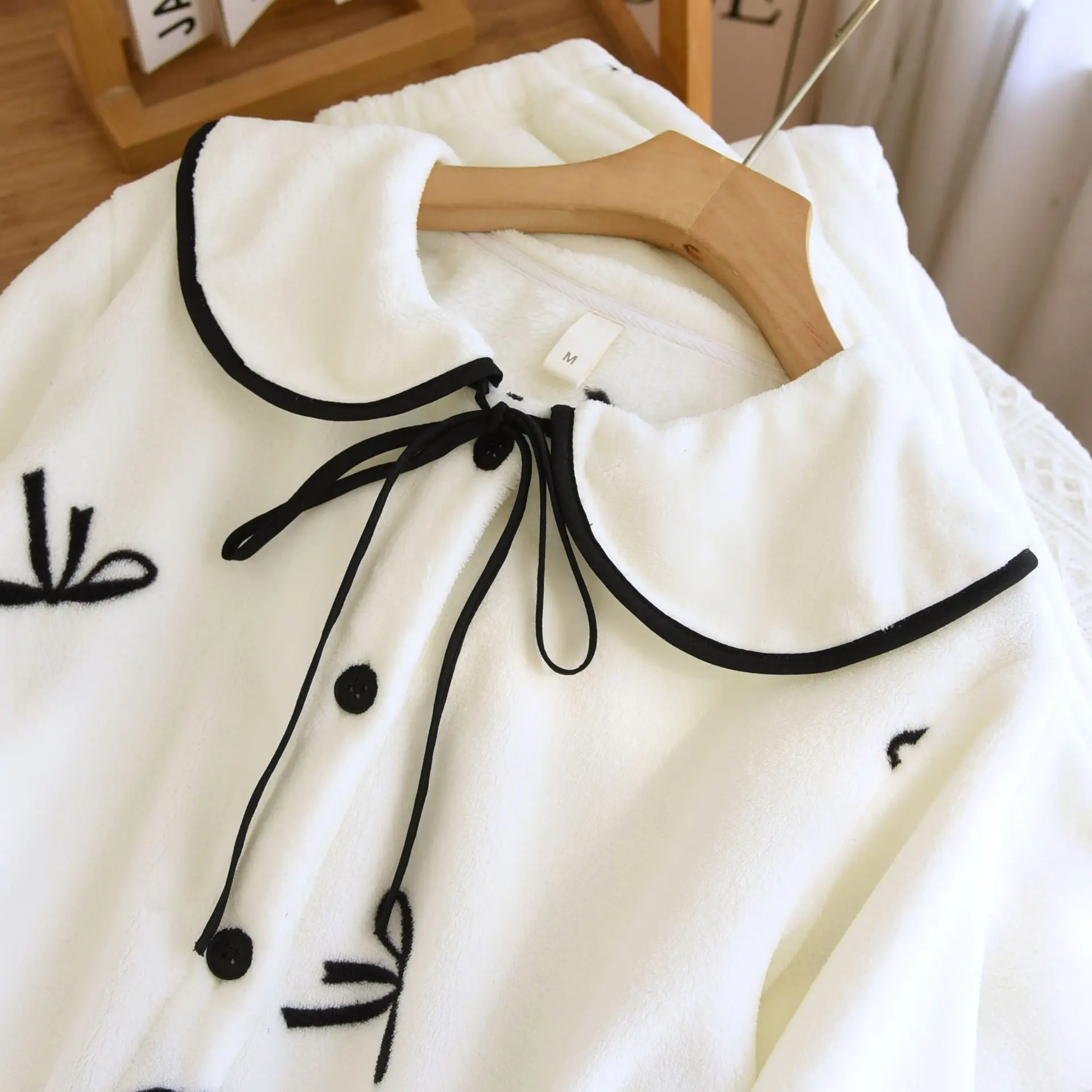 Фланелевой осенне-зимний комплект одежды для сна женщин с утолщенным и теплым