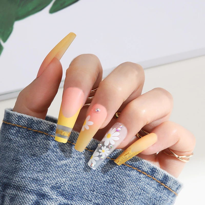 

24 шт., длинные желтые накладные ногти с маленькими бриллиантами