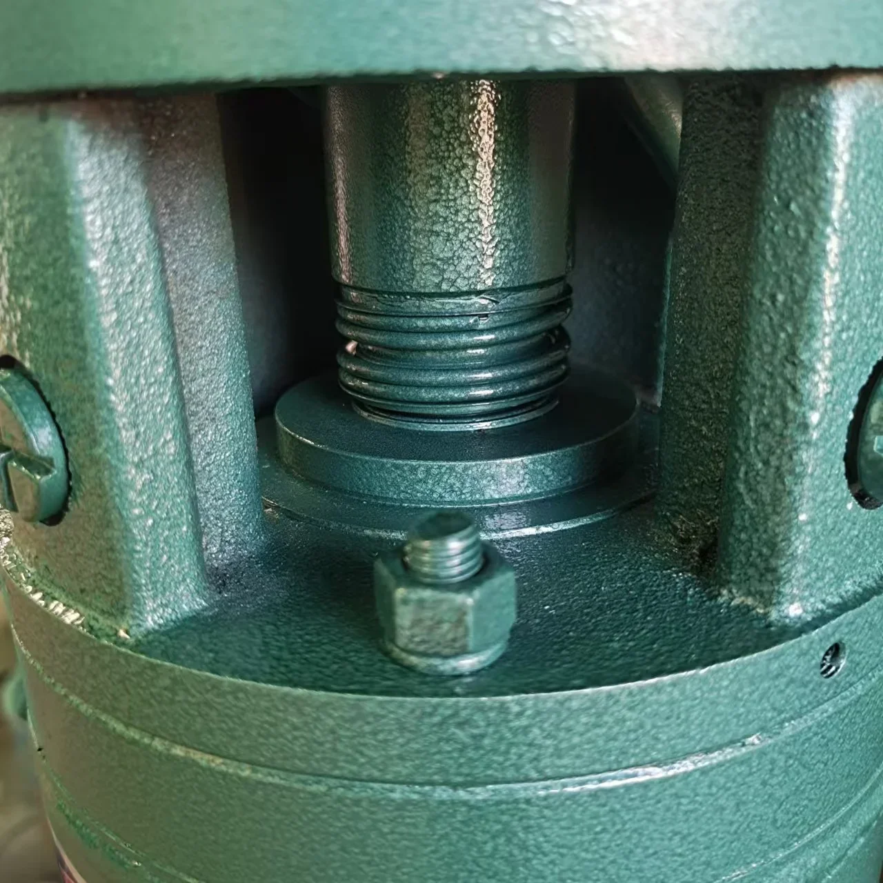 Погружной электрический насос серии QJ