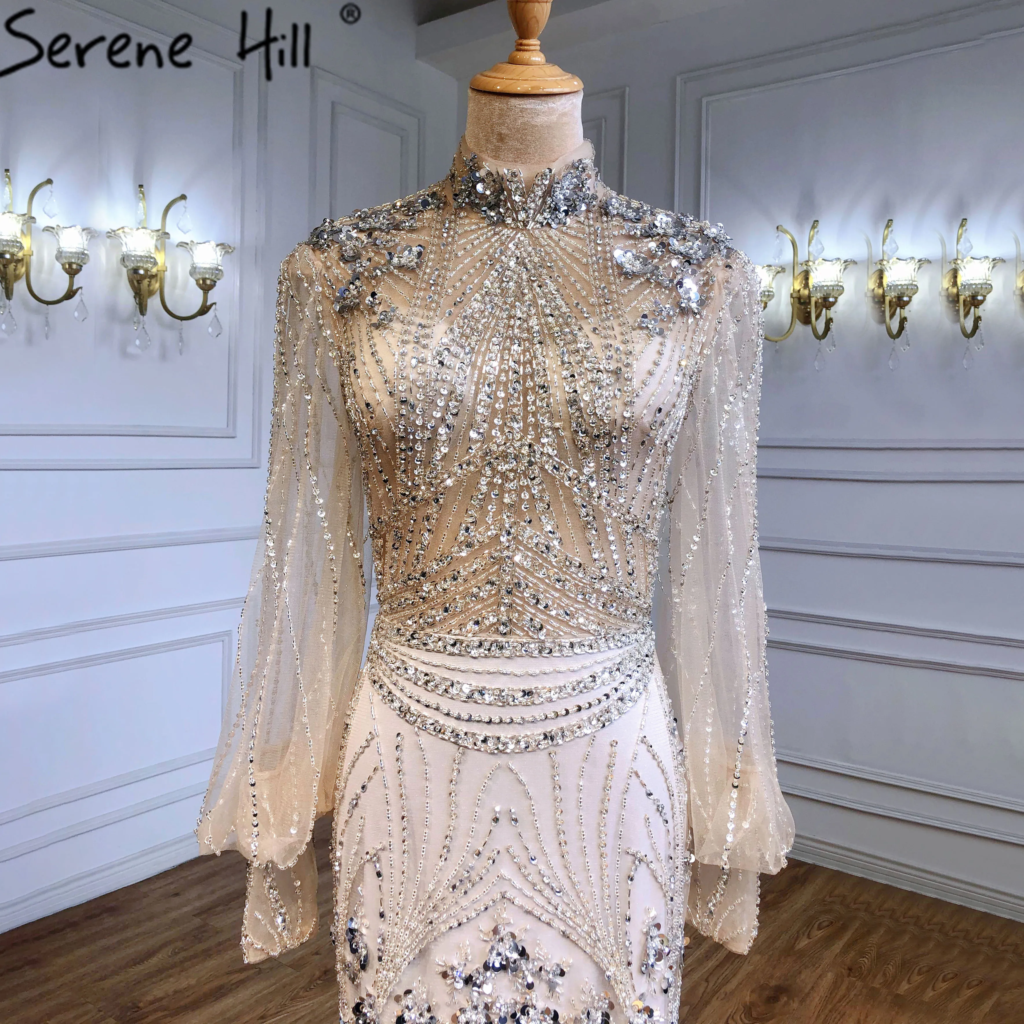 Серебряное роскошное вечернее платье Serene Hill с бусинами и бриллиантами 2022