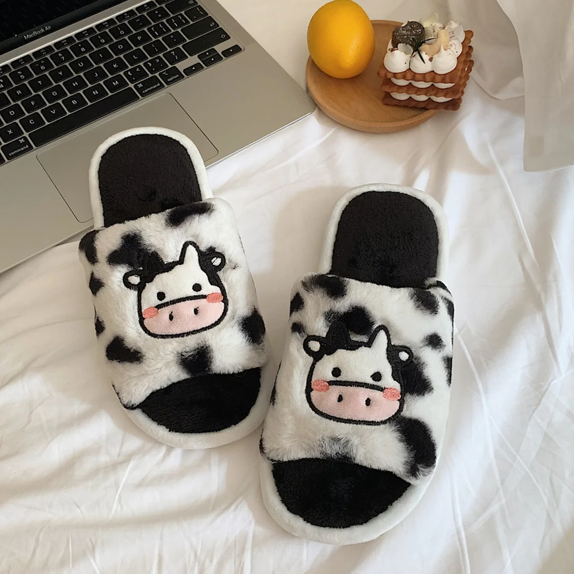 

Fashion New Indoor Soft Cotton Slippers Home Women Cartoon Plush Milk Cow Couple Slippers 2023 Lightweight 40-41 Chinelos Planos