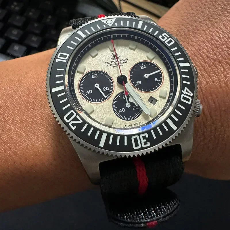 Часы наручные мужские кварцевые водонепроницаемые в ассортименте