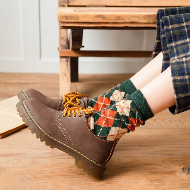 Retro New Winter Thermal Socks for Women Fashion Warm Wool Cotton Socks Fluffy Thick Middle Tube Sleeping Sport Socks Set