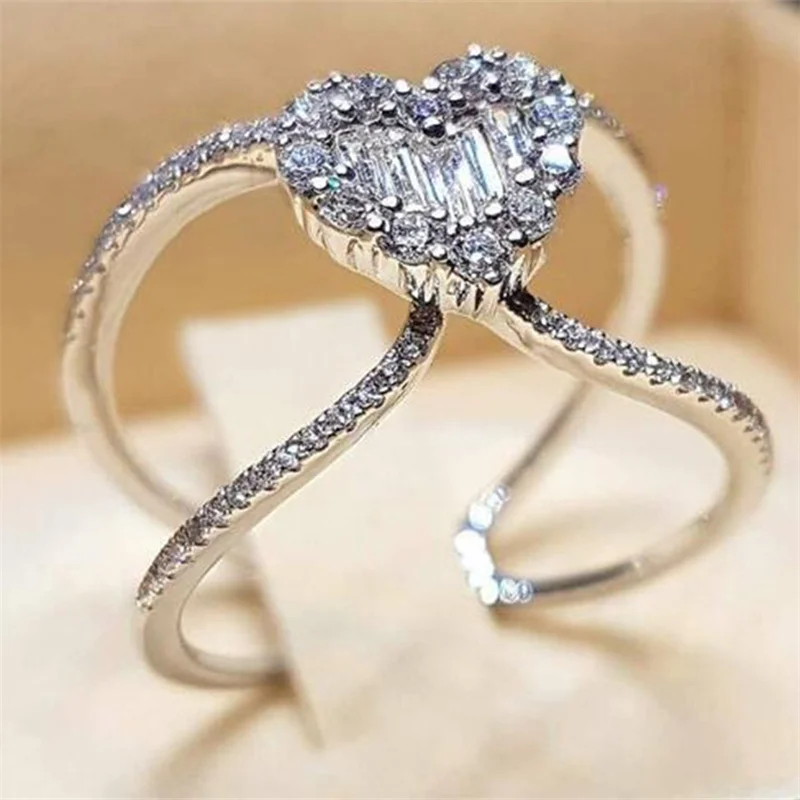

Elegant Luxury Silver Colors Rings for Women Heart Trendy Metal Inlaid White Stone Wedding Engagement Jewelry