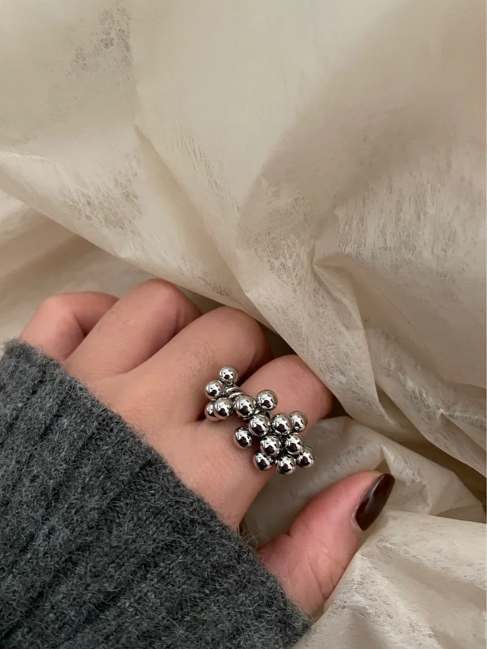 

Silver Beaded Fashion Ring with Metal Texture