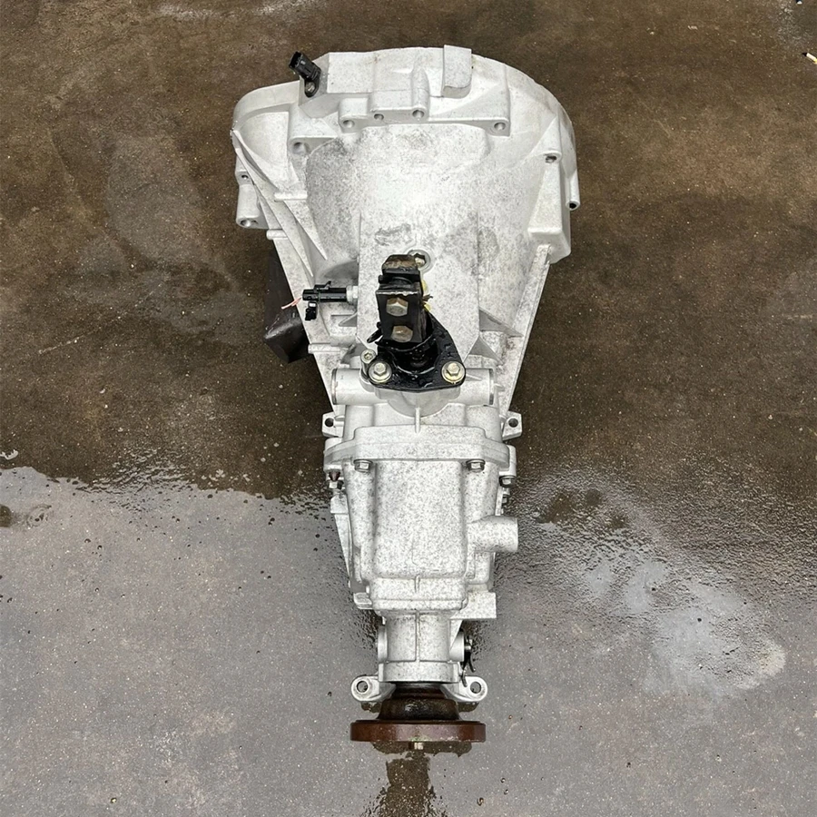 Классическая трансмиссия в сборе ручная 5-скоростная Isuzu JX493Q3Q4 National Sanguo IV Diesel 2.8T