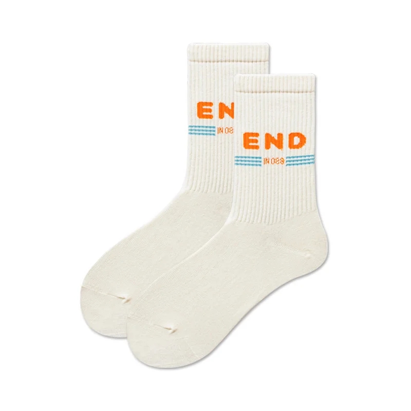 

Retro White English Alphabet Men Women Socks Trend Street Hip Hop Mid Tube Sock