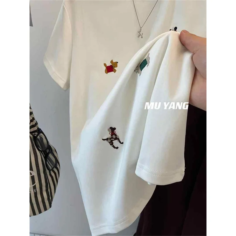 Женские хлопковые футболки с вышивкой