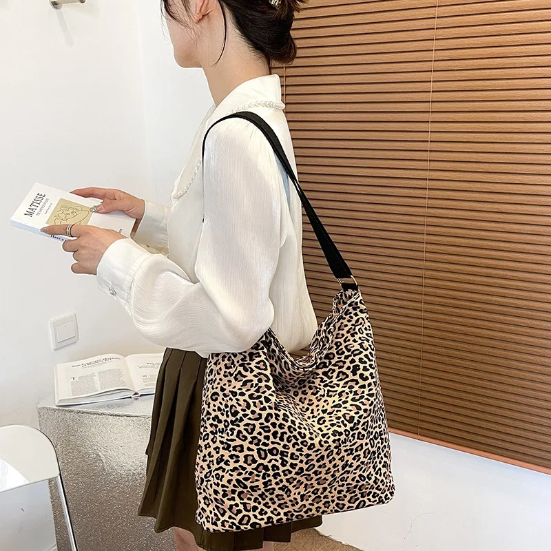 

2022 New Spring Autum Shoulder Bags For Women Canvas Tote Casual Travel Handbags Female Large Capacity Cloth Shopping School Bag