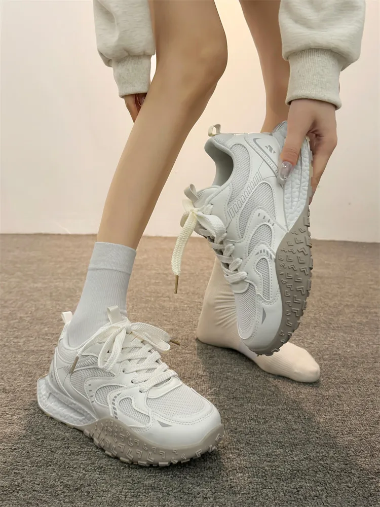 Женские кроссовки женская обувь летняя модные на платформе для бега с розами 2024