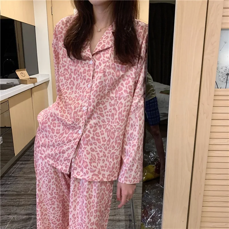 

Spring and autumn cardigan pajamas women's long-sleeved trousers ins cartoon cute thin section home service suit foreign trade