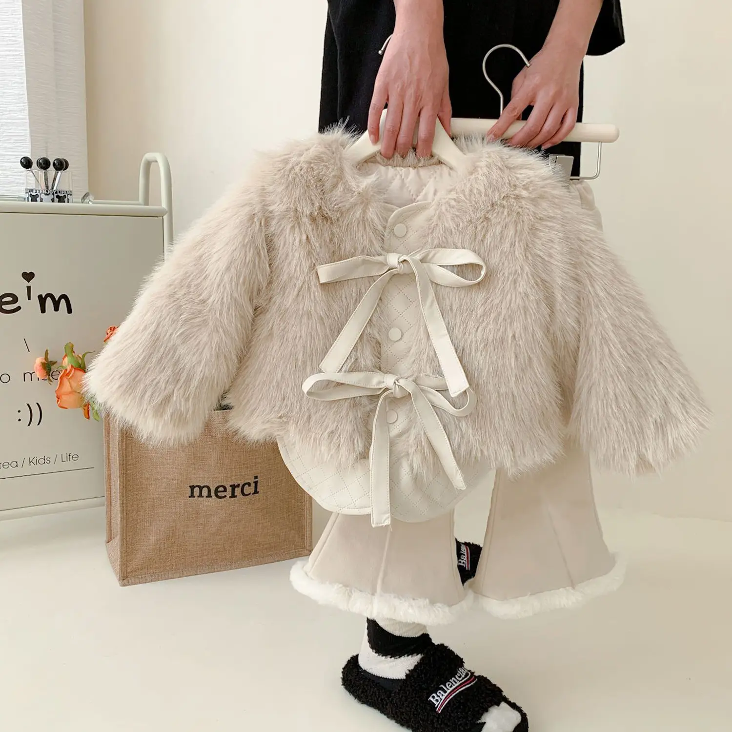 

Girls Clothes Suit Winter Suit Plus Cashmere Thickening Little Girl Children Foreign Imitation Fur Coat Baby Coats Two-piece Set