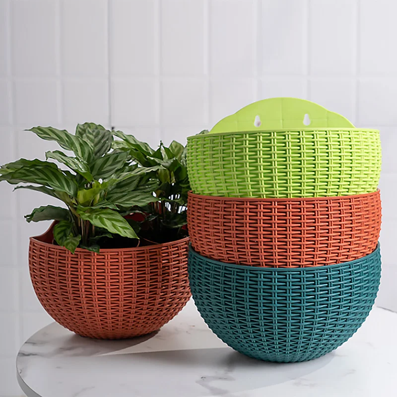 Vase Wall Mounted European Style Indoor Outdoor Hanging Planters Semicircular Gift Home Decoration Imitation Rattan Flowerpot