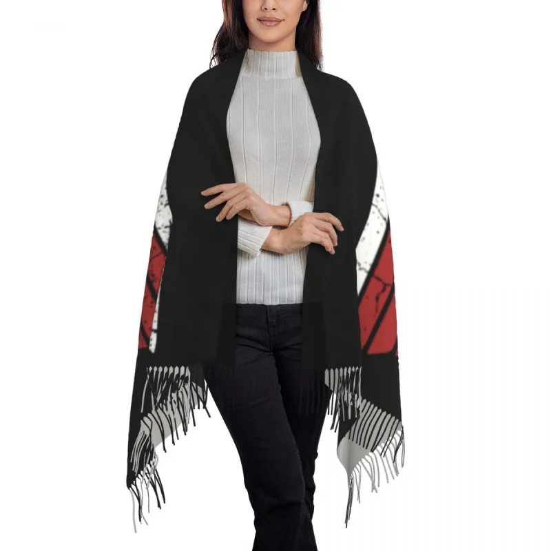 Рисунок 3 - Винтажный шарф с принтом пистолета