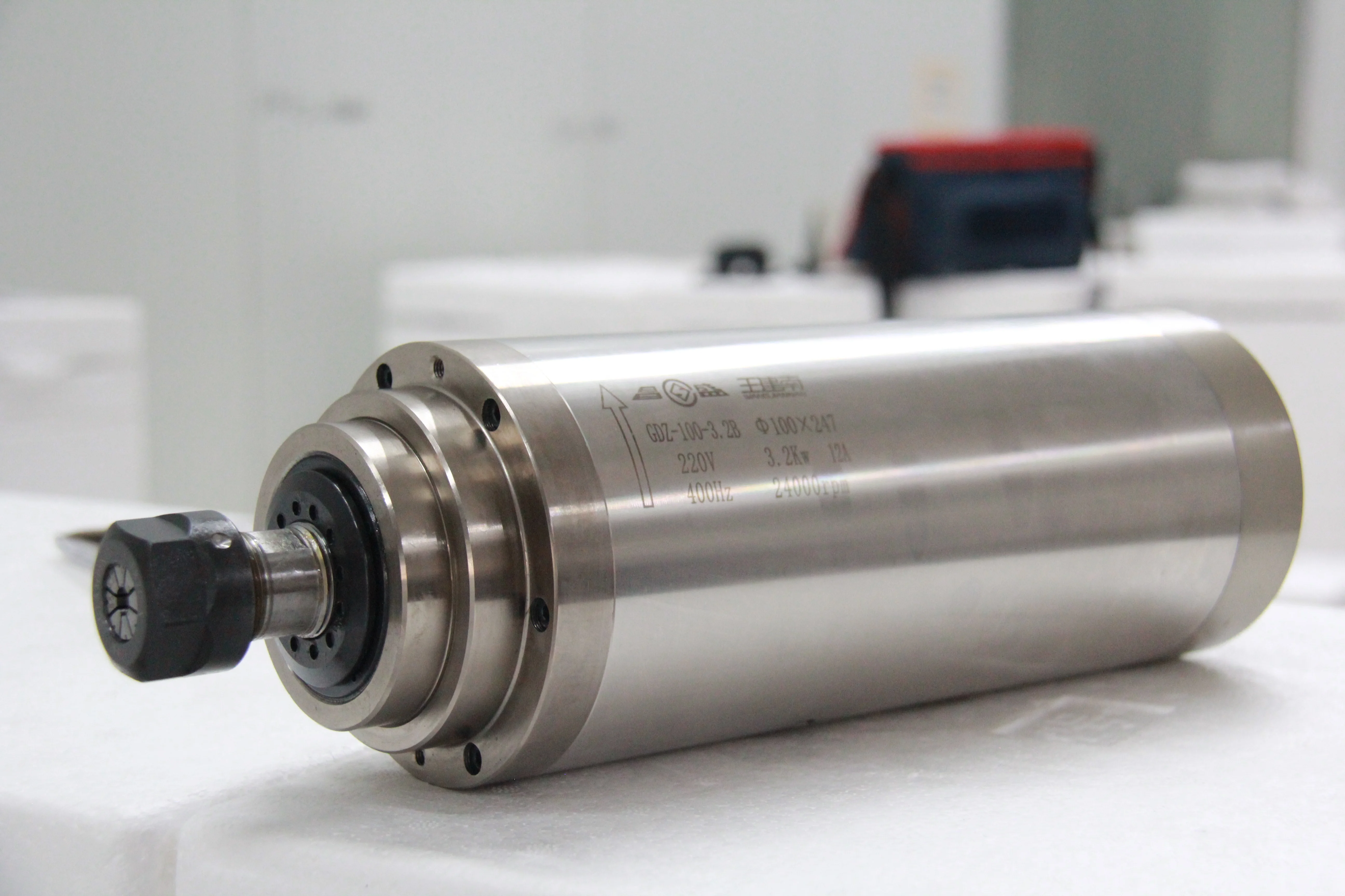 24000 кВт шпиндель водяного охлаждения с ЧПУ ER20 100 об/мин гравировальный роутер для