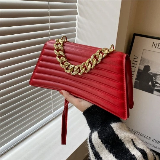 

NEW 2023 Red Korean Trend Chain Girl Woman Messenger Shoulder OL PU PVC Leather Women Lady Bags Mini Handbag Purses Tote Bag