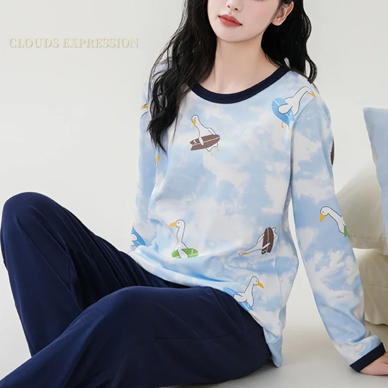 Женский пижамный комплект в горошек с мультяшным медведем