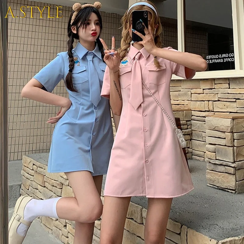 

Новинка, женское платье в стиле преппи с вышивкой медведя и галстуком, летние милые мини-платья с коротким рукавом и воротником-поло для дев...