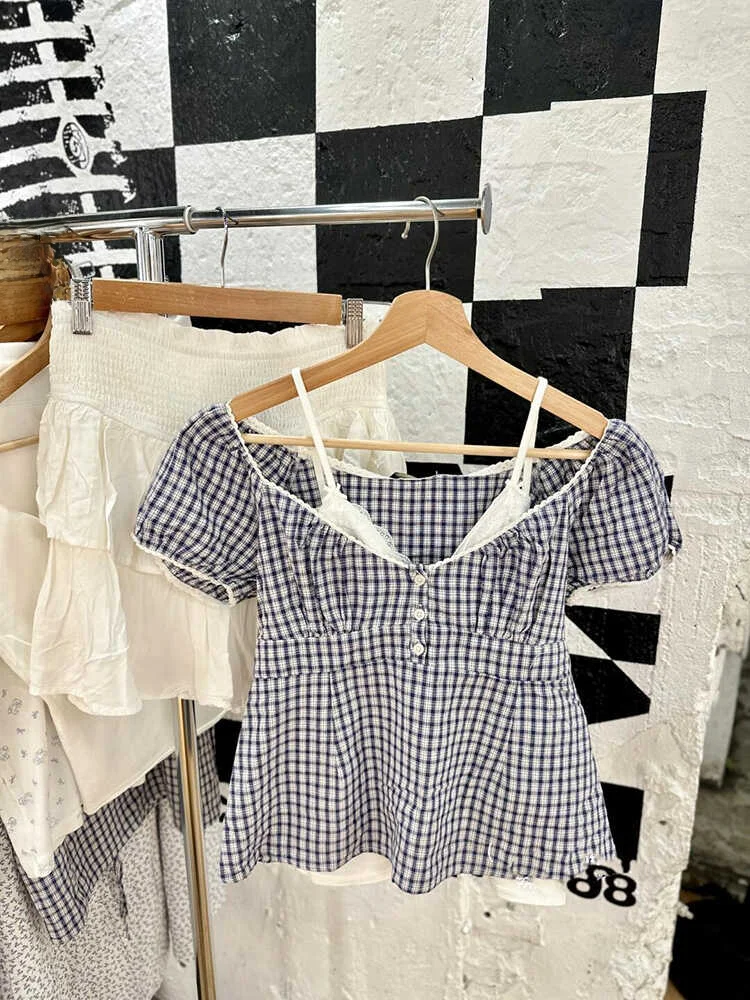 Официальный сайт BM American Pure Desire Sle с тремя пряжками кружевной воротник топ