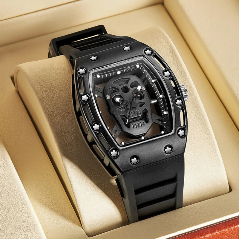 Мужские кварцевые наручные часы с черепом