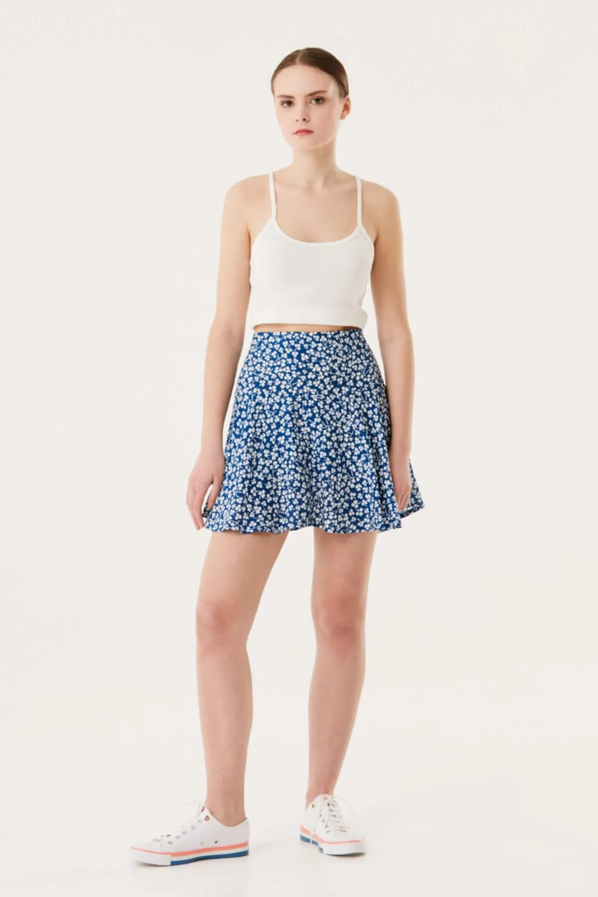 

Women's Skirt Clover pattern Loose Short Skirt Summer Cute Style Empire Slim Folds Above Knee Sexy Mini Skirts