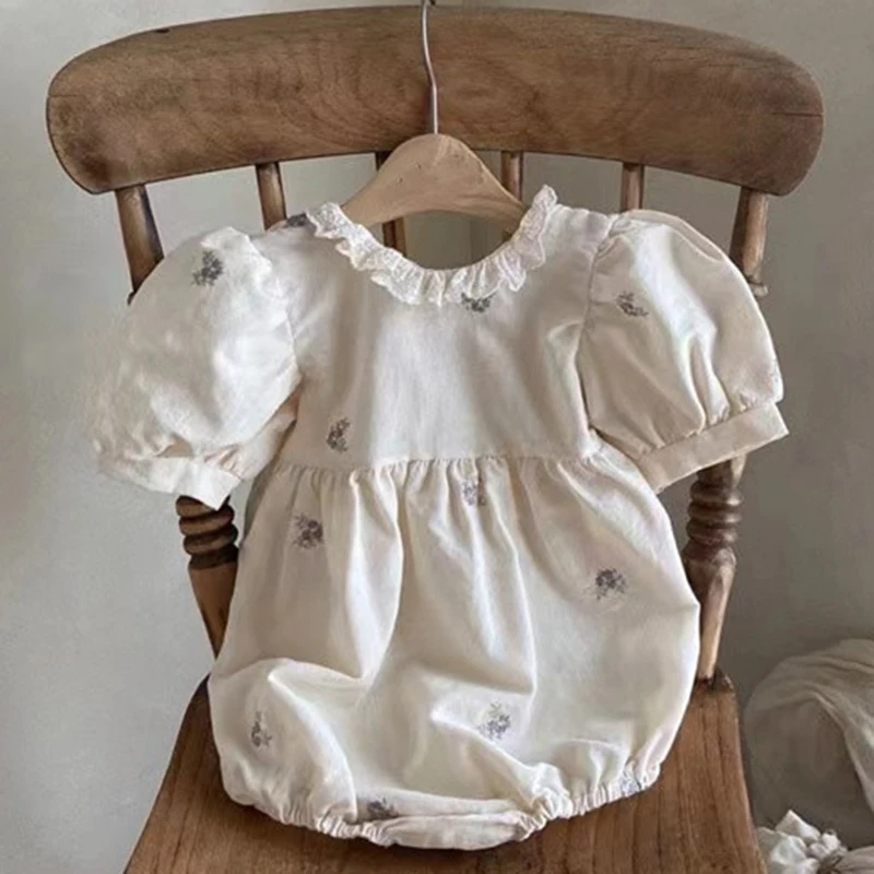 

Комбинезон для новорожденных девочек с коротким рукавом, хлопковый комбинезон для маленьких девочек с цветочной вышивкой, летняя одежда для маленьких девочек, одежда для маленьких девочек