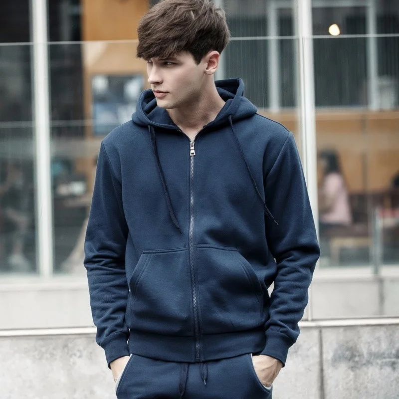 Рисунок 3 - Мужская толстовка