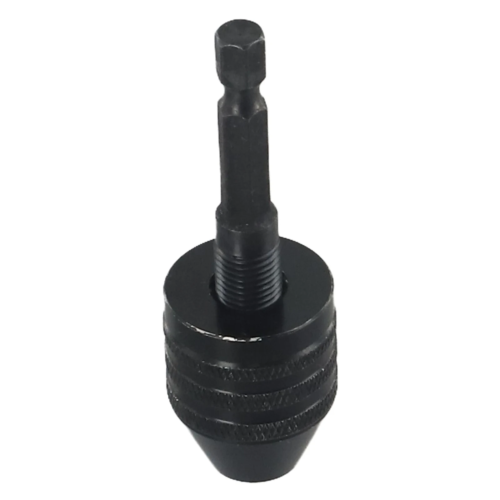 Легко прикрепляются и снимаются сверла с помощью этого адаптера бесключевого