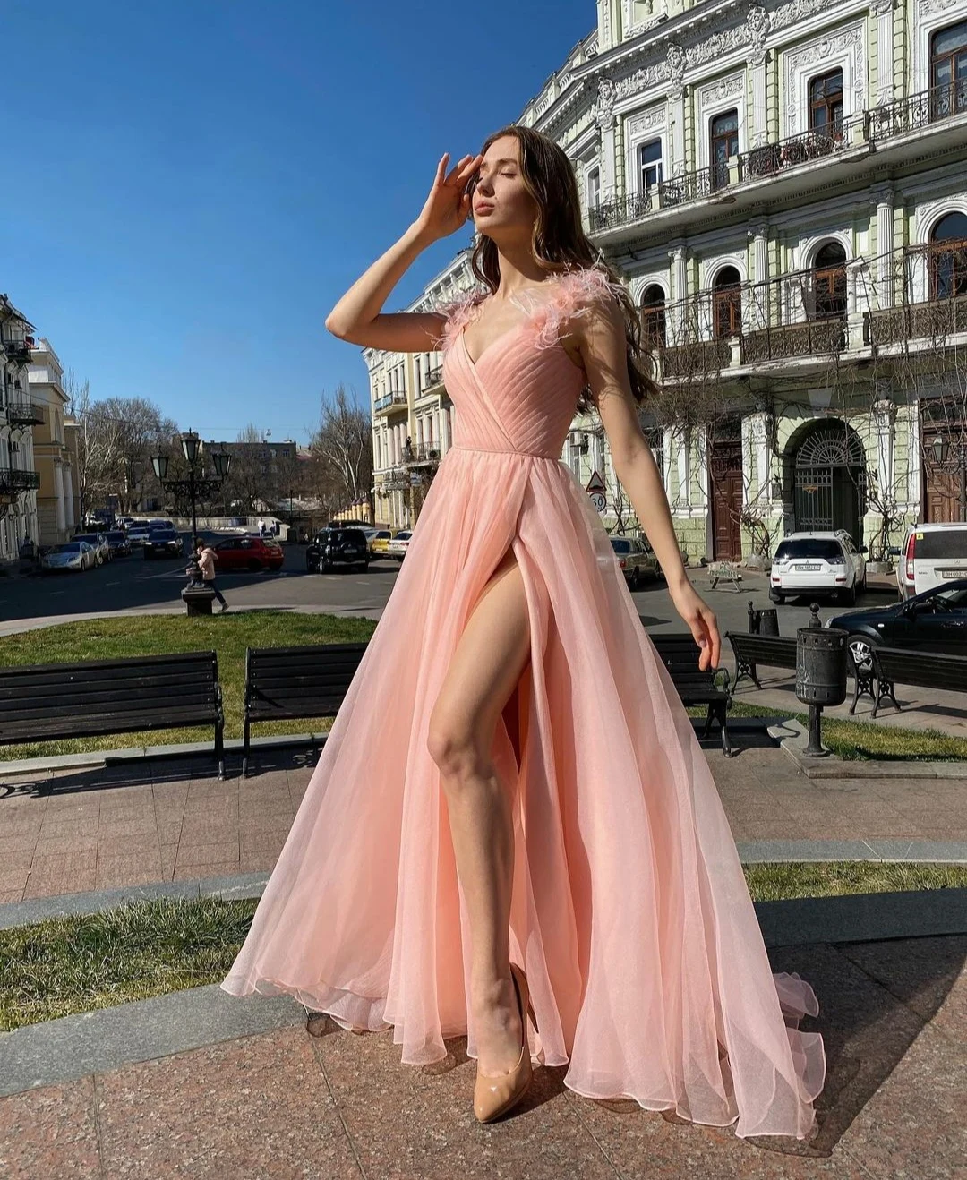 

Elegant Long Pink V-Neck Evening Dresses with Slit A-Line Pleated Zipper Back Tulle Abendkleid Robes de Soirée for Women