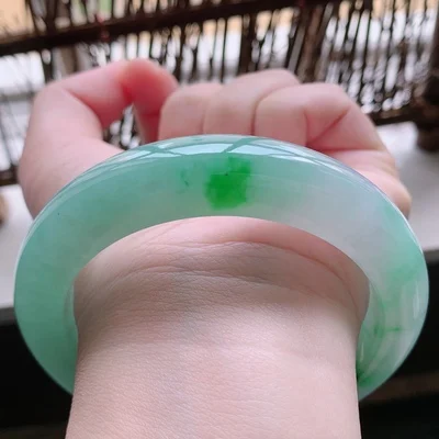 

zheru jewelry natural Burmese jadeite 54mm-64mm light green two-color bracelet elegant princess jewelry for mother and girlfrien
