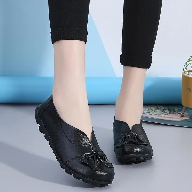 

Женские мокасины из натуральной кожи, на плоской подошве