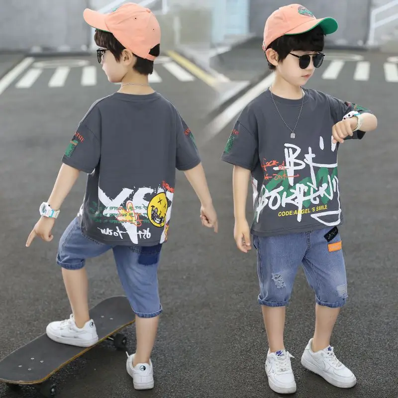 

Детский спортивный костюм с коротким рукавом, на возраст 6-14 лет