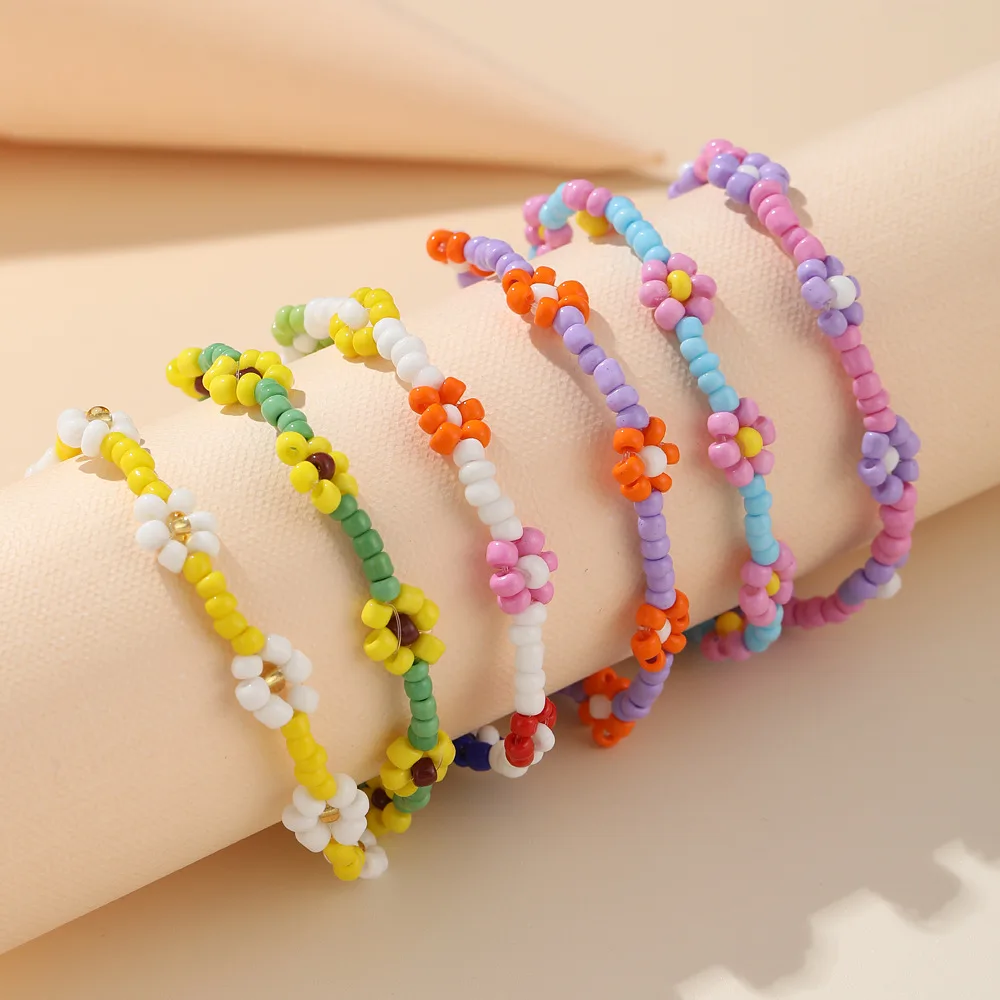 

New Korean Cute Daisy Flower Bracelet for Women Girls Colorful Beaded Handmade Elastic Wristband Pulseras Jewelry Wholesale 2023