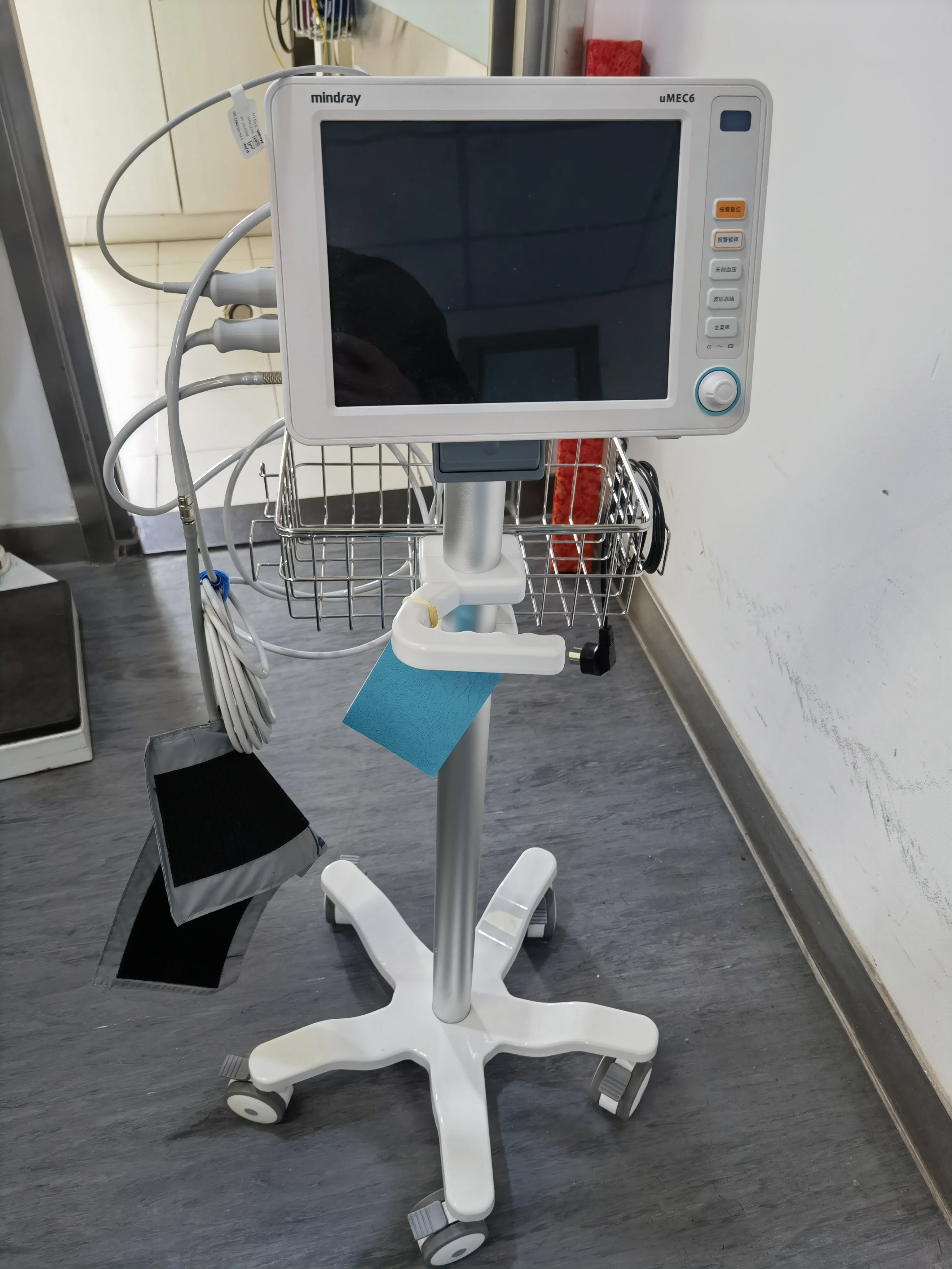 Тележка для монитора IPM10 12 Мобильная тележка