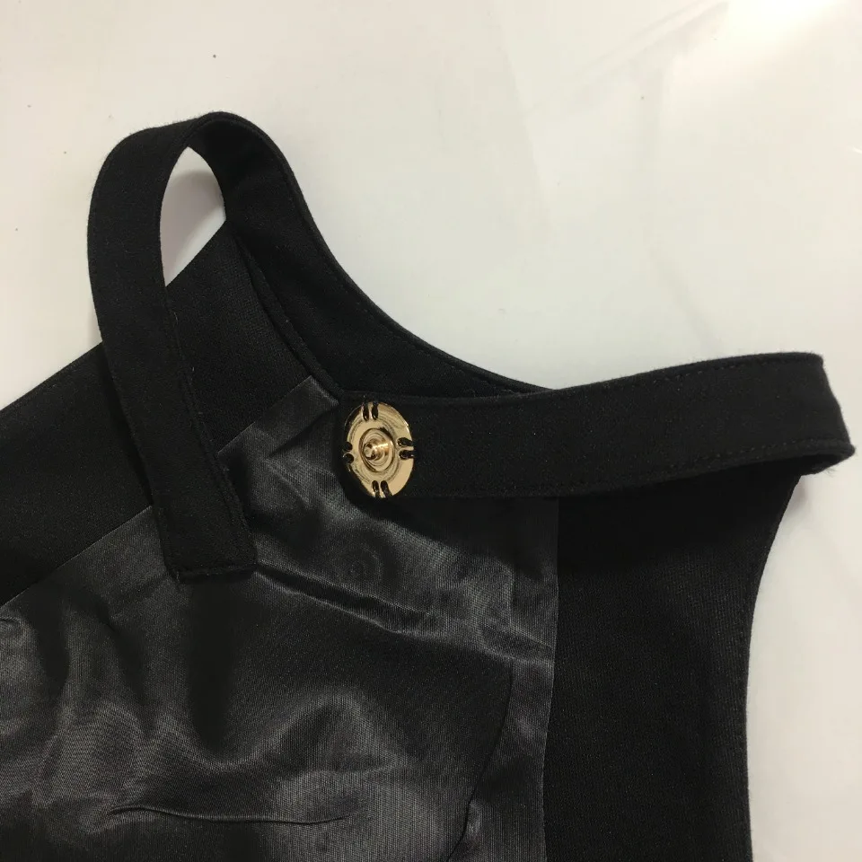 Женское платье-чехол с лямкой на шее черное оригинальное платье-мини уникальным