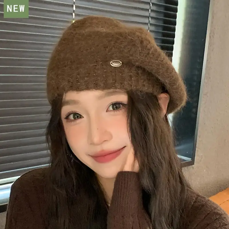 Однотонный вязаный берет