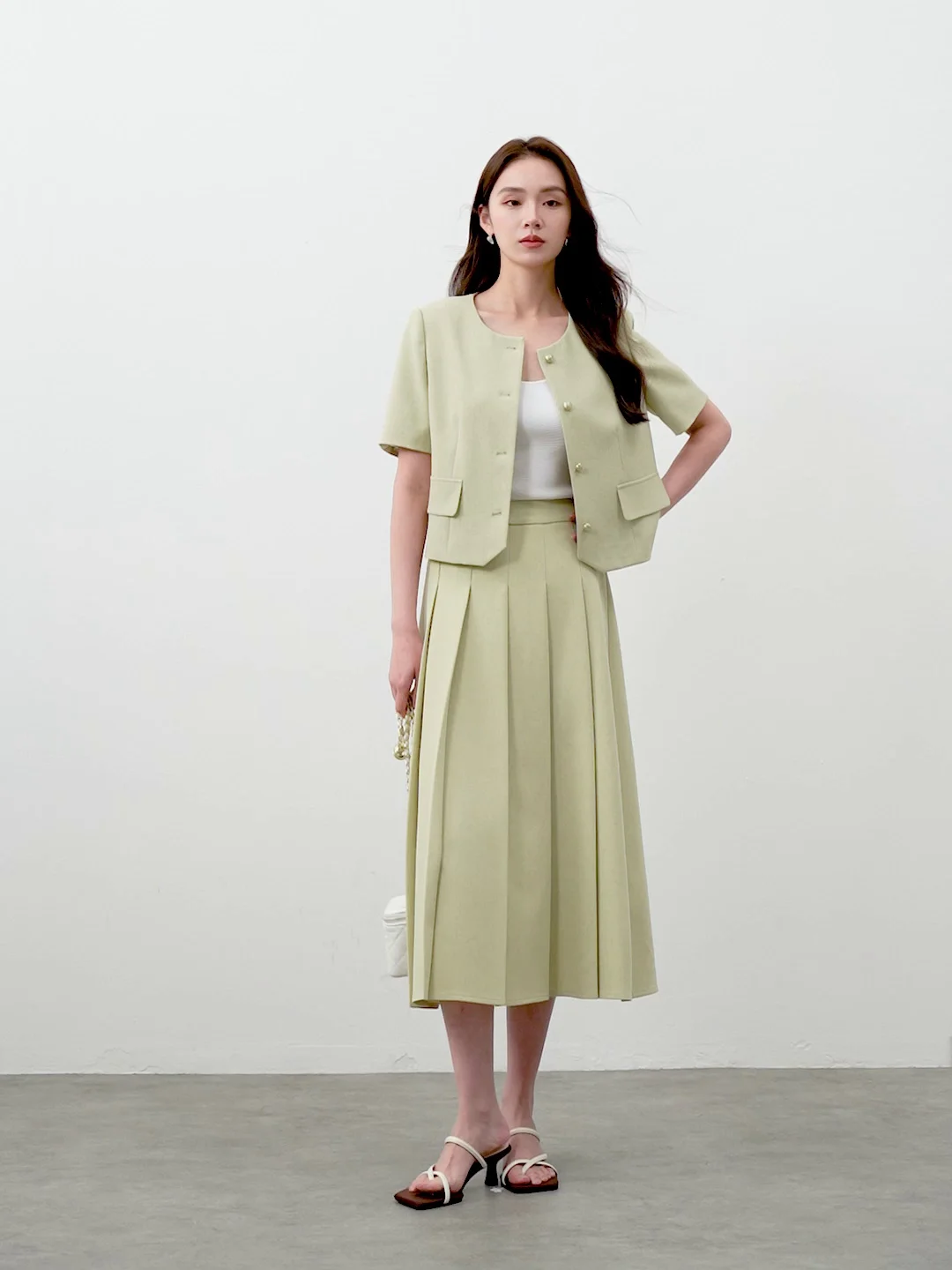 SENTUBILA женские комплекты с юбкой летние укороченные куртки подплечниками 2025