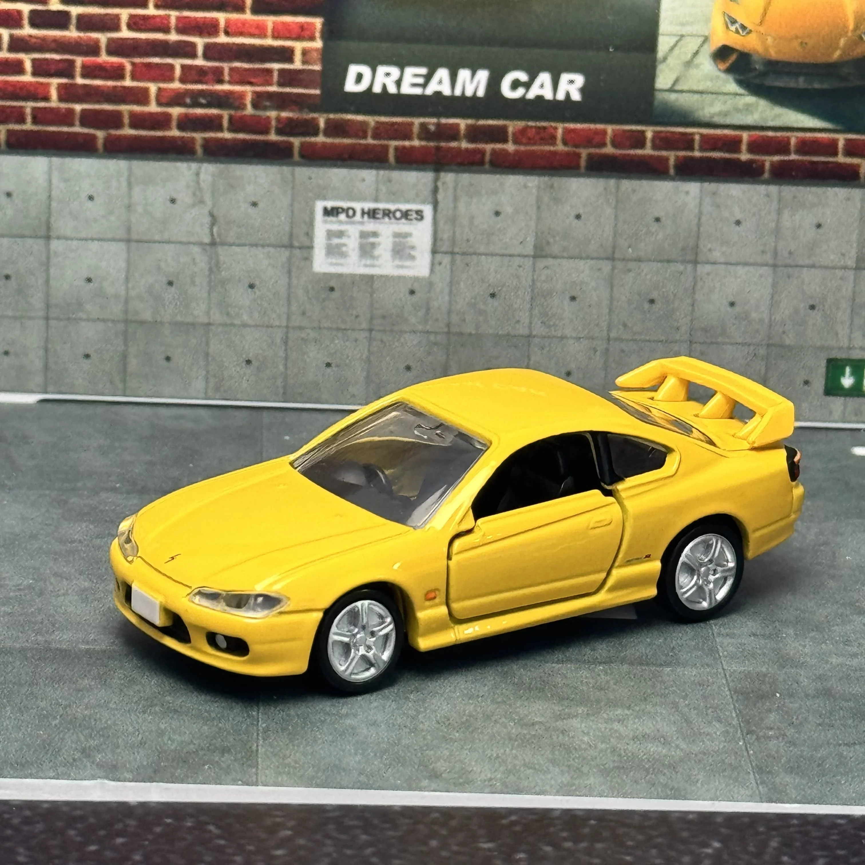 Фото Takara Tomy Tomica Premium 19 Nissan Silvia (S15) Литой автомобиль из сплава, литой под давлением металлический режим, коллекция дисплеев, игрушка для мальчика в подарок №3