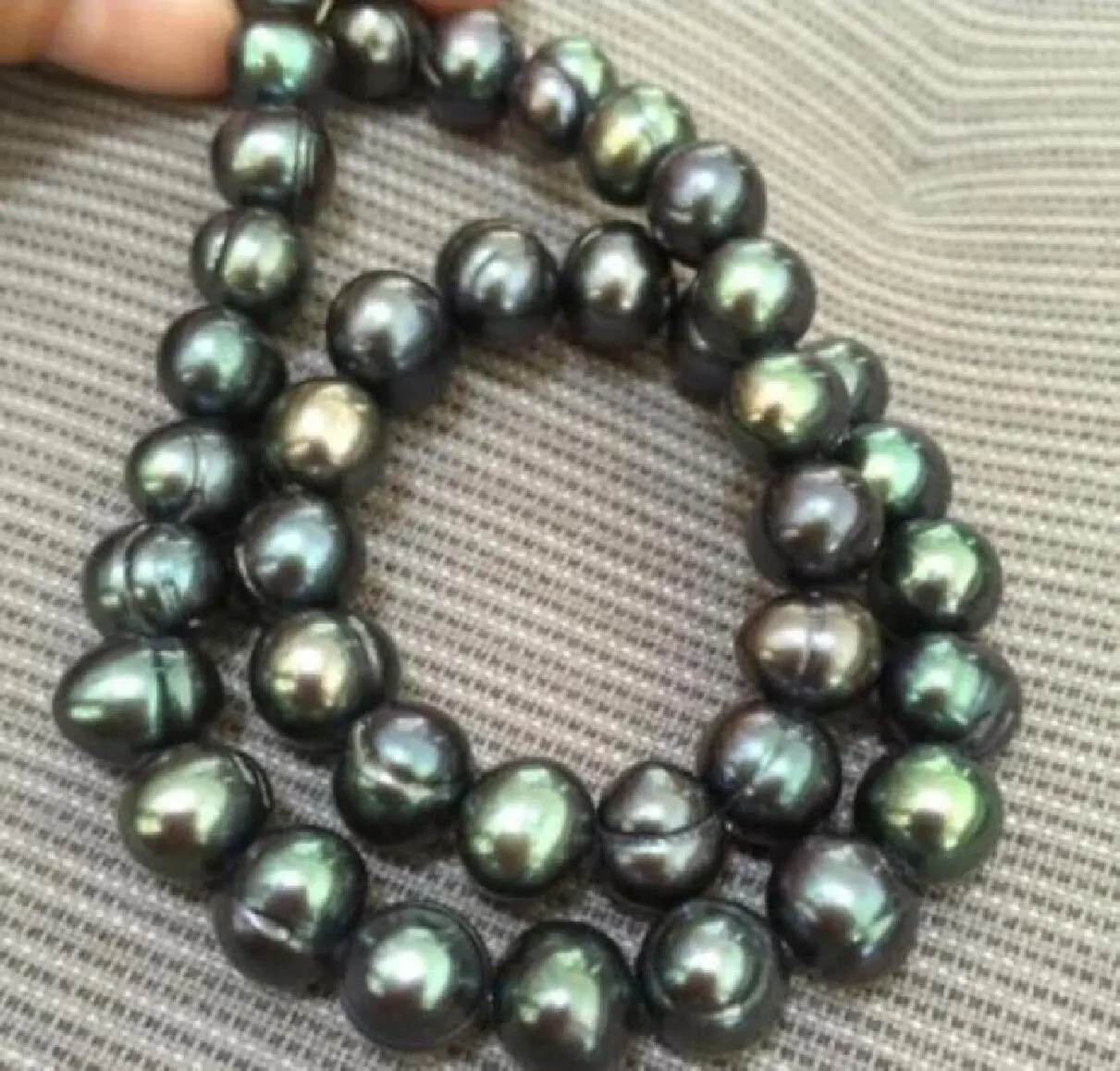 

18" AAA 9-10mm natural tahitian black green baroque pearl necklace