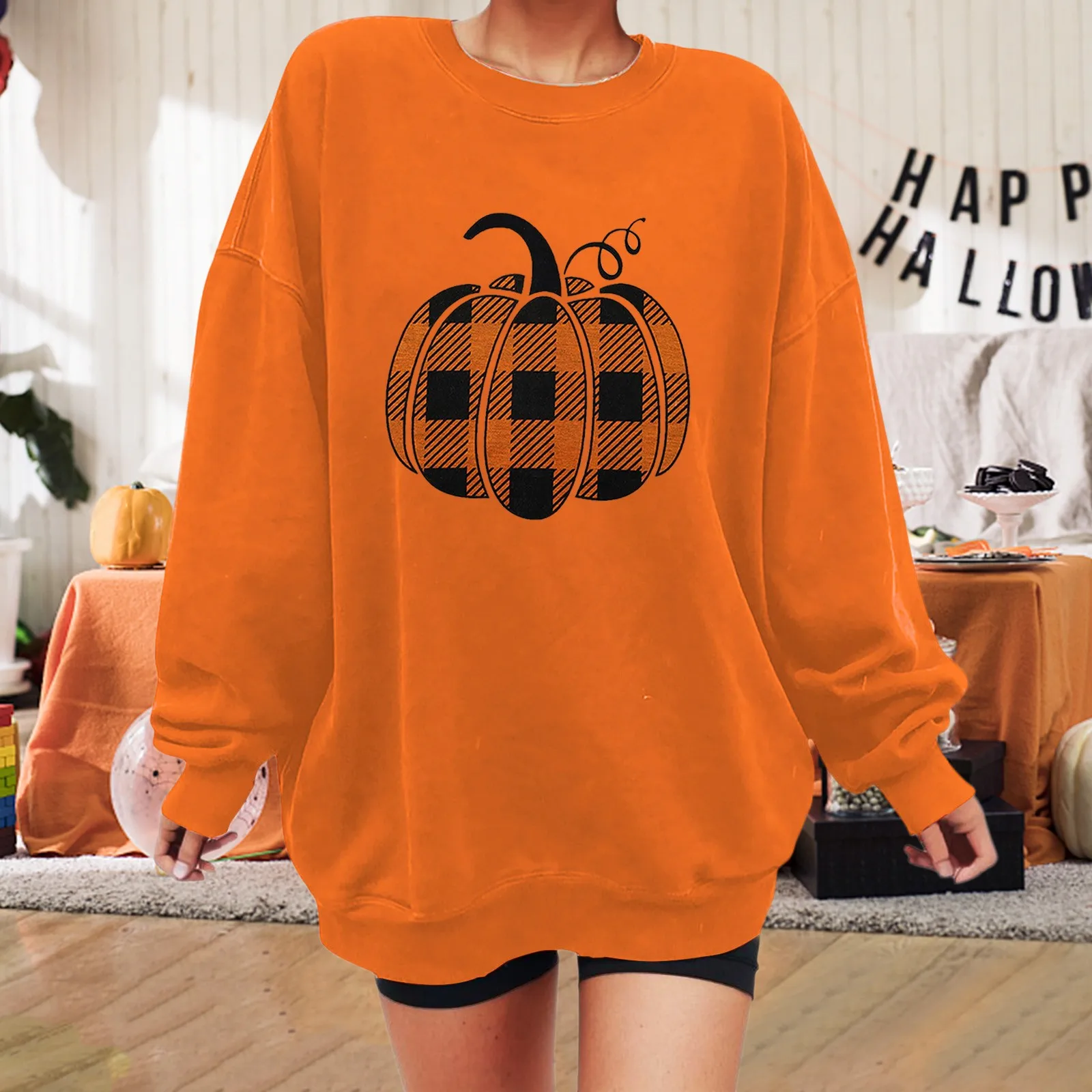 

Plaid Pumpkin Graphic Hoodie For Women Oversized Fleece Hoodie Halloween Print Pullover Crewneck Long Sleeve Comfy Sweatshirt