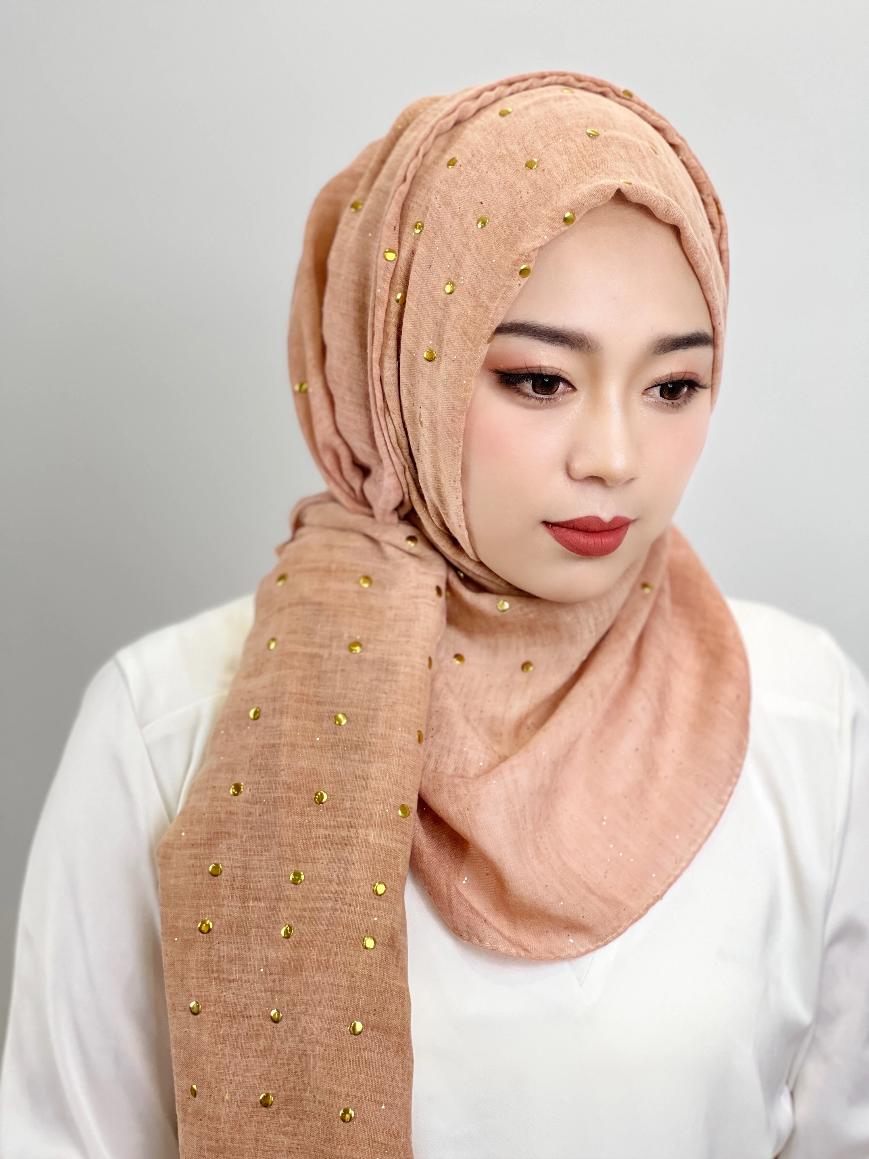 

Muslim Hijab with Drill Solid Color Shiny Hijab Arab Hijab Ladies Hijab Soft and Easy To Wear Hijab Turkish Hijab Long Scarf
