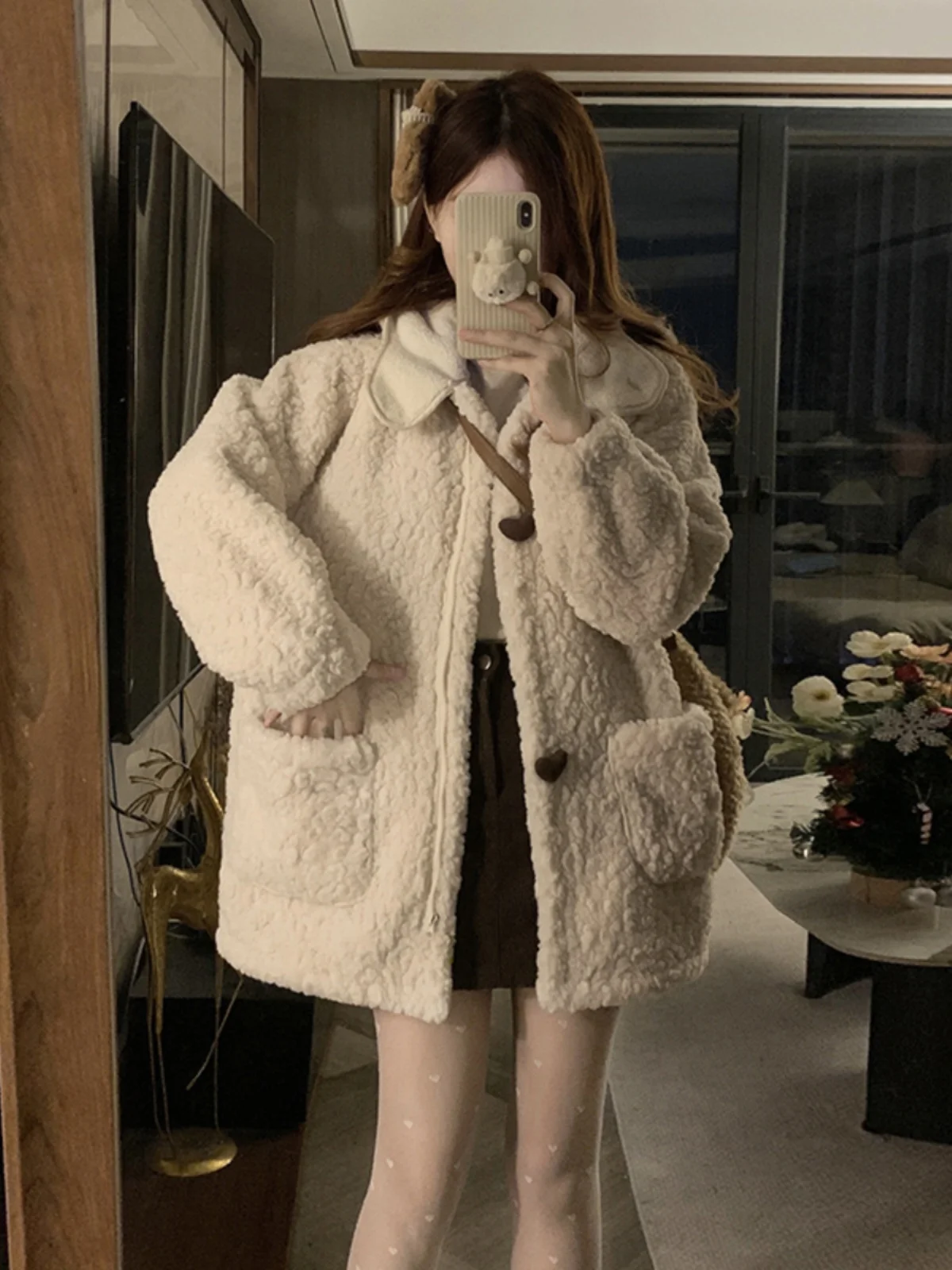 Sweet Preppy Love Button Hood Медвежьи уши Верхняя одежда из овечьей шерсти Женская зимняя