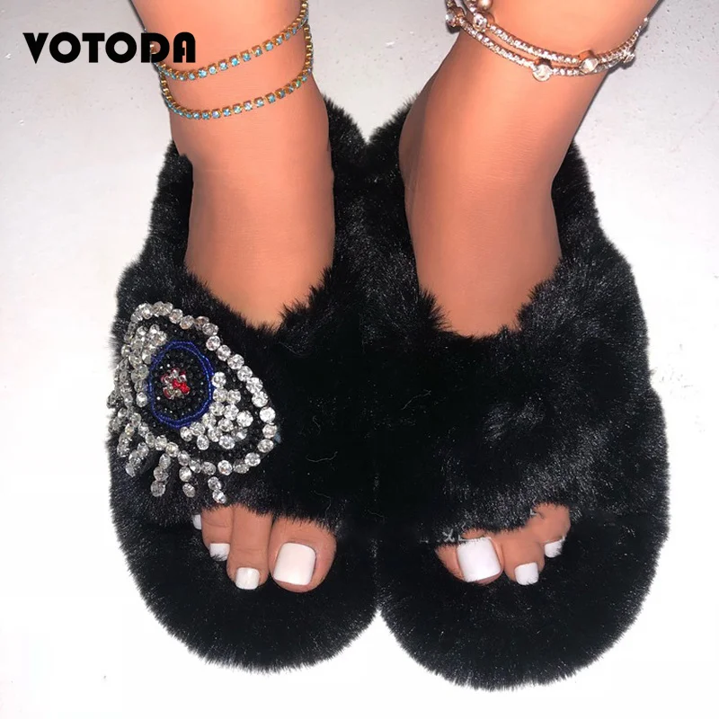 Winter Plush Slippers Women Shoes Luxury Rhinestone Eyes Cotton Home Flat Slides Furry Warm Flip Flops Anti-slip Slippers 35-42