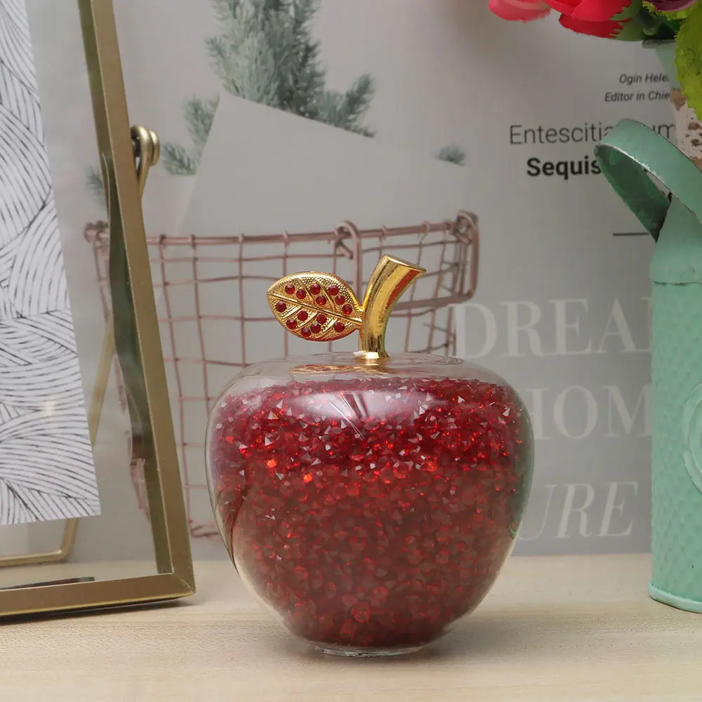 

Crystal Red Carved Apple Love Gifts Ornament Desktop Crystal Figurine With Filling Rhinestones Home Holiday Wedding Decoration