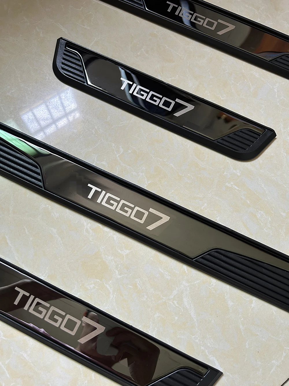 

Подходит для CHIREY CHERY CAOACHERY TIGGO7 TIGGO 7 PRO MAX Накладка на порог привода Накладка на порог Педаль Накладка из нержавеющей стали Защита