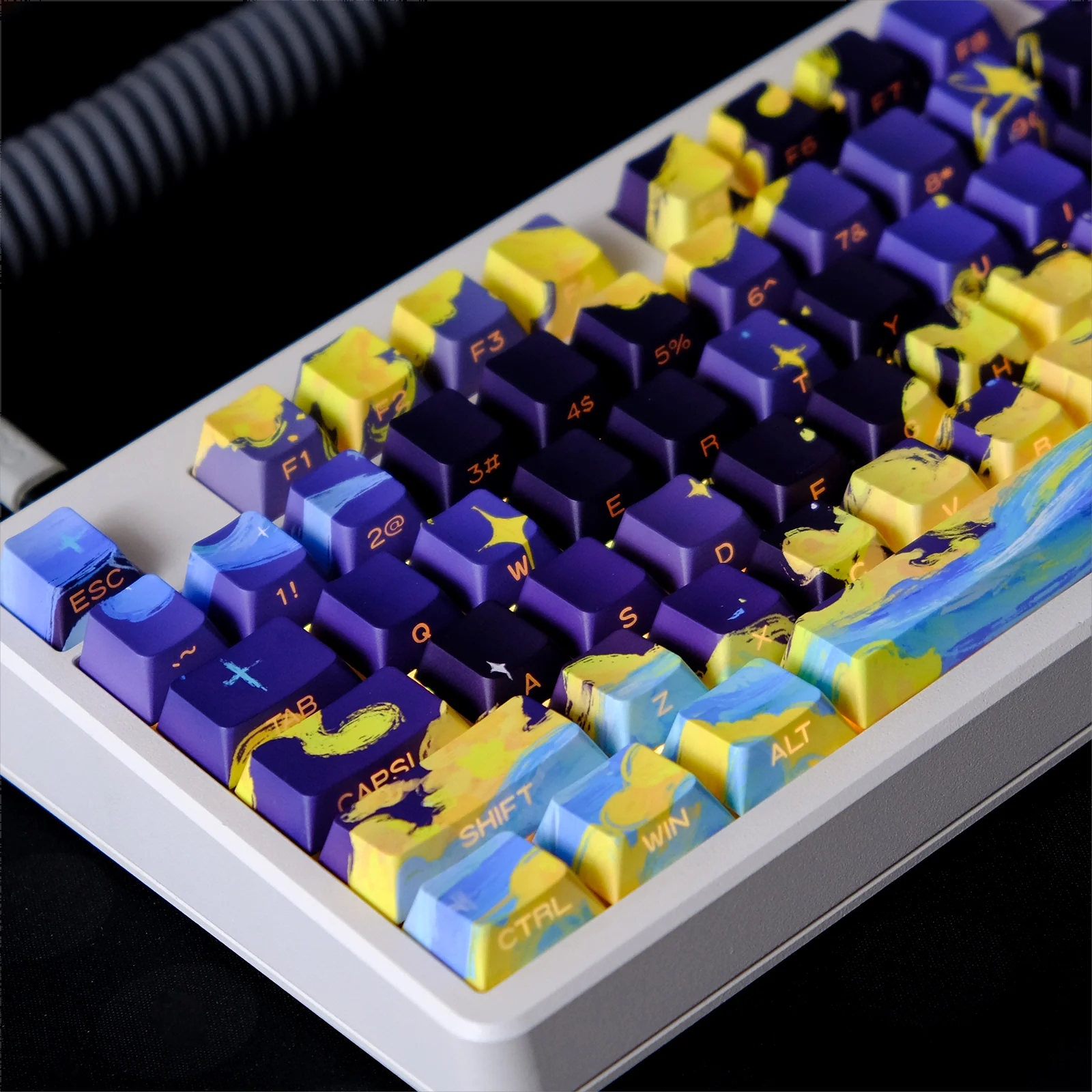 Полупрозрачные колпачки для клавиш с гравировкой по бокам False Moon PBT 130 вишневый